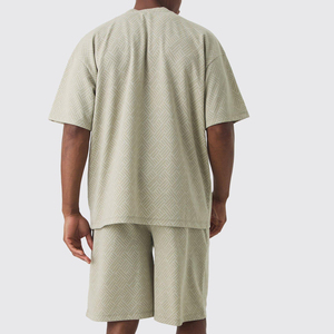 Nouveaux ensembles d'été pour hommes O Neck t-shirts et shorts fabriqués dans un matériau de haute qualité meilleur design ensemble de shorts avec logo personnalisé pour hommes - Product Image 2