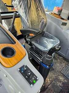 รถแบคโฮเดอร์ตัก420F แมวมือสองขายดี | รถขุดดินย้อนยุคของหนอนผีเสื้อ | ประสิทธิภาพที่เชื่อถือได้ในราคาต่ำ - Product Image 4