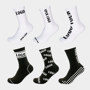 Chaussettes de sport de course en polyester unisexe de haute qualité Chaussettes décontractées brodées à imprimé de gymnastique antibactérien personnalisées Chaussettes antidérapantes pour hommes - Product Image 4