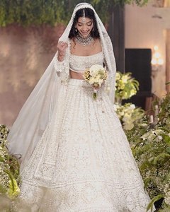 Thiết kế mới nhất nặng Sequins làm việc lehengas <span class=keywords><strong>Net</strong></span> mềm với dupatta - Product Image 5