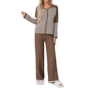 Conjunto de suéter de murciélago de punto a rayas de Color con cuello en V de Otoño e Invierno para mujer de comercio exterior, pantalones sueltos de pierna ancha, conjunto de dos piezas de punto - Product Image 6