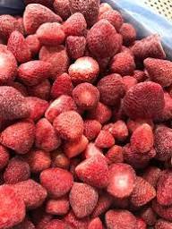Fraises surgelées IQF coupées en tranches, entières ou en moitiés, prêtes à l'emploi pour desserts et boissons, qualité supérieure, durée de conservation de 24 mois, en vrac - Product Image 5