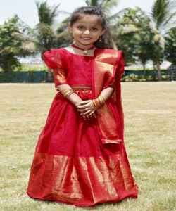 Tissu pour robe Salwar Kameez en soie et coton indien, Surat Alphanumero - Design moderne, vêtements décontractés - Product Image 1