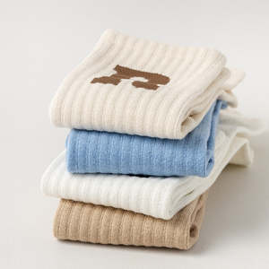 Calcetines personalizados de cinco dedos con diseño de letras, calcetines largos de algodón de estilo coreano para mujer, transpirables, cálidos, suaves, cómodos, para uso diario - Product Image 2