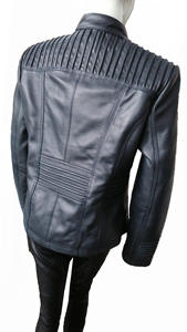 Chaqueta de Piel de Oveja Genuina de Primera Calidad para Mujer 2025 con Nuevo Diseño Transpirable, Reversible e Impermeable - Product Image 6