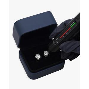 Pendientes de tuerca con racimo de flores de diamantes en oro de 14 quilates de 10 mm - Product Image 4