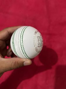 Nuevo estilo Kookaburra cuero blanco pelotas de críquet de 2 piezas pelotas de cuero duro para críquet - Product Image 5