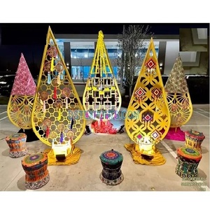 Marcos Metálicos Decorativos para la Noche de Maiya en Bodas Punjabi, Panel de Hojas Metálicas para Grandes Celebraciones de Boda, Marcos Metálicos para la Función Lohri Punjabi, Reino Unido - Product Image 1