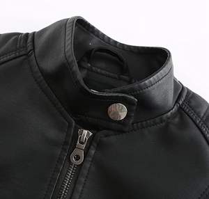 Chaqueta universitaria de piel sintética para mujer Premium con cinturón de tela satinada transpirable OEM - Product Image 4