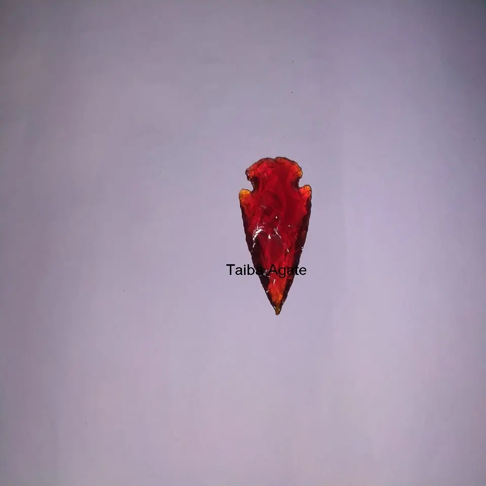 A punta di freccia di ossidiana rossa di alta qualità: punta di freccia agata: freccia: pietra curativa di cristallo: cristallo: pietra gemma: decorazione: agata: regalo