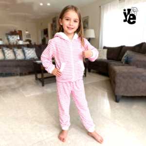 Pyjama thermique à carreaux 2 pièces pour garçons, sweat-shirt ultra-doux avec détails oreilles et pantalon pour l'hiver, l'automne et le printemps - Product Image 2