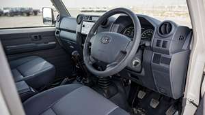 ราคาสุดคุ้ม ปี 2023 โตโยต้า แลนด์ ครุยเซอร์ LC79DC 4.2D / พวงมาลัยขวา - Product Image 3