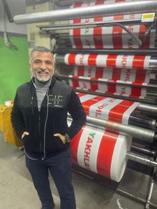 Sacs en plastique avec poignée en boucle personnalisés en gros Solutions de vente en gros en PEBD! Sacs de T-shirt et sacs en plastique de Shopper - Product Image 4