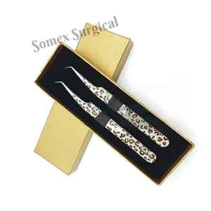 Pinces à cils professionnelles de haute qualité en acier inoxydable, poignée diamantée avec pointes en fibre pointues pour les extensions de cils - Product Image 5