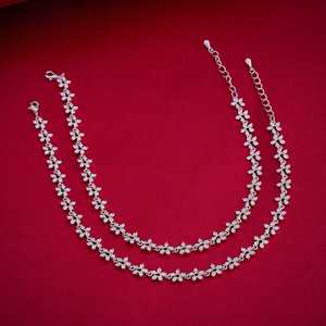 Chevillères de mariage bohèmes en zircon 187120 en acier inoxydable plaqué or avec chaînes de strass et perles, motif crochet, style bohème Payal - Product Image 6