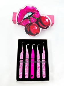 แหนบต่อขนตาแบบใหม่ 90 องศา หุ้มกระดาษสีชมพู 45 องศา พร้อมที่วางขนตาแบบ Cherry Lip และโลโก้สั่งทำ อุปกรณ์เสริมความงาม - Product Image 5