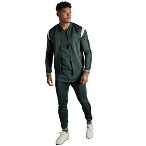 El mejor diseño de ropa deportiva Gym Track Suit 2025 Plus All Size Chándales Venta al por mayor Chándal de gran tamaño para hombres Warm Jogging Wear - Product Image 6