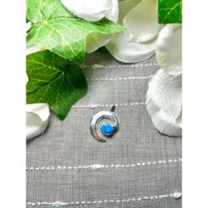 Colgante de Ópalo y Plata de Ley Joe Martinez con Incrustaciones de Circonitas Cúbicas en Bisel, Amuleto con Patrón Numérico para Regalo - Product Image 4