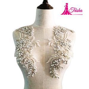 Unique Eye-Catching 3D Appliques <b>Apparel</b> Fashion <b>Accessory</b> - Product Image 1