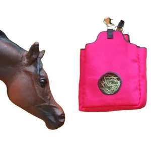 Petit sac de cheval rose à un trou, nouveau produit équestre pour l'alimentation du cheval Durable et confortable pour l'alimentation croissance du cheval