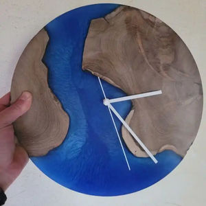 Reloj de madera de resina Reloj de pulsera de madera Reloj de madera hecho a mano Reloj ecológico - Product Image 1