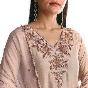 Conjunto de seda neutra Kurta Palazzo con corte Dana Work, venta al por mayor de Ropa Étnica para mujeres, proveedor a granel de fábrica OEM, conjunto de moda personalizado - Product Image 2