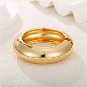 BANGLE RÉSINE BANGLES DE RÉSINE COULEUR PERSONNALISÉE PLEINE ET FNSH Petite Taille Résine Acrylique Ouverture Bracelet Femmes Bracelet Exquis - Product Image 3