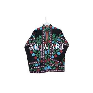 Chaqueta Corta Tejida a Mano de Otoño Invierno para Mujer, Bordado Vintage de Algodón Floral Suzani, Regalo Perfecto - Product Image 4