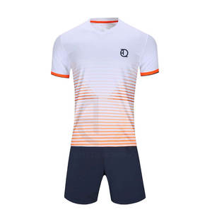 Uniforme de Fútbol de Poliéster Ligero de Alta Calidad para Adultos, Estilo Conjunto, Servicio OEM, Superventas - Product Image 1