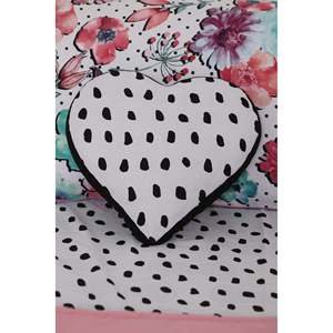 Parures de lit Amelia améliorant le confort et le style pendant la nuit - Product Image 3