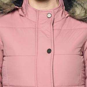 OEM Design personalizzato giacca imbottita con cappuccio alta cerniera cappotto invernale tinta unita poliestere XS taglia <span class=keywords><strong>Online</strong></span> all'ingrosso Pakistan