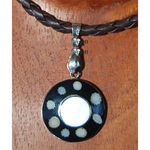 Pendentifs en coquillage, BIJOUX EN COQUILLAGE, pendentif en forme de cœur, motif coquillage en acier inoxydable, plaqué or, art recyclé unique, cadeau - Product Image 3