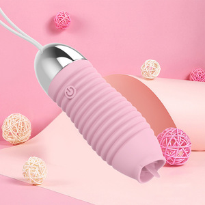 Masseur vibrant rechargeable par USB pour femmes avec fonction de léchage de langue - Product Image 2