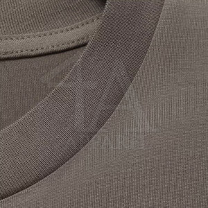 Camiseta cómoda y suave de tela 100% algodón para hombre con acabado limpio y estilo informal, ideal para usar el fin de semana o el uso diario - Product Image 5