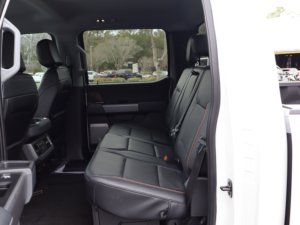 Ford Super Duty F-350 SRW LARIAT 2025 d'occasion en excellent état - Product Image 6