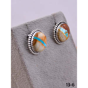 Boucles d'oreilles clous artisanales en turquoise Royston et argent sterling avec technologie d'incrustation à la sangle, style Southwest - Product Image 2