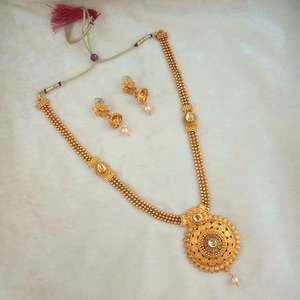 Juego de Collar Kundan Haram de Aleación de Zinc Chapado en Oro Marrón Kriaa para Boda-1109844 - Product Image 1