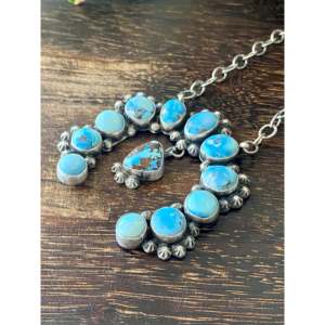 Collier Naja en turquoise et argent sterling, objet de collection culturelle de Marie Tsosie Golden Hill - Product Image 4