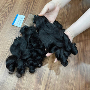Venta al por mayor de extensiones de cabello humano de estilo rizado hinchable, extensiones de cabello de trama de cabello virgen vietnamita - Product Image 1
