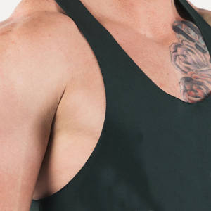 Chaleco Deportivo Personalizado al por Mayor con Logotipo para Hombre, Camiseta sin Mangas de Secado Rápido para Correr, 100% Algodón Ecológico y Transpirable para Gimnasio - Product Image 5