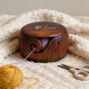 Tazón de Hilo de Ganchillo de Madera Ecológico |   Organizador de hilo para tejer tallado a mano para un tejido suave y sin enredos - Product Image 6