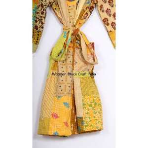 Veste Kantha en coton biologique 100% faite à la main pour femmes, mode vintage de festival, kimono court matelassé, automne hiver, motif ceinture - Product Image 6