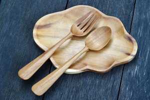 ช้อนไม้ธรรมชาติ ทำด้วยมือ สำหรับทำอาหาร ใช้เสิร์ฟ ตี ผสม และเตรียมอาหาร ผลิตจากวัสดุที่เป็นมิตรต่อสิ่งแวดล้อม - Product Image 2