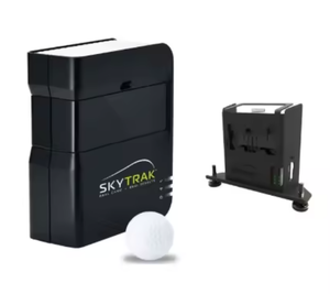 Simulateurs de golf ZHE Launch-Monitors neufs - Portables, durables, construction en polyester et métal, compatibles multi-prises, extérieur/intérieur - Product Image 1