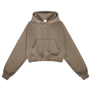 Sweats à capuche personnalisés de style court pour femmes Fabricant de vêtements orientés vers l'exportation de haute qualité du Bangladesh - Product Image 3