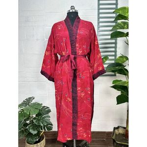 Kimono Vintage de Crepé de Seda, Bata Suave y Cómoda, Ligera, Ropa de Dormir de Lujo, Regalo Perfecto para Mujer, Ropa de Dormir para Ocasiones de Primavera - Product Image 1