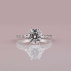 Anillo de Compromiso de Oro Sólido de 14 Quilates con Engaste Pavé, Diamante Cultivado en Laboratorio de Corte Redondo de 2.0 Quilates, Anillo con Diamantes Laterales de Corte Redondo, Regalo de Cumpleaños para Chicas - Product Image 1