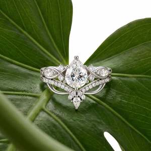 Jeulia <b>Infinity</b> Twist Pear Cut Engagement Ring Set - Product Image 4