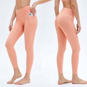 Nuevo conjunto deportivo verde de dos piezas para mujer, listo para enviar. - Product Image 5