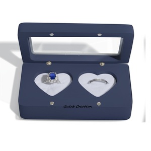 Caja de anillo de madera azul marino para bodas, soporte de portador de anillo de corazón doble para ceremonias de compromiso, decoración de madera hecha a mano - Product Image 1